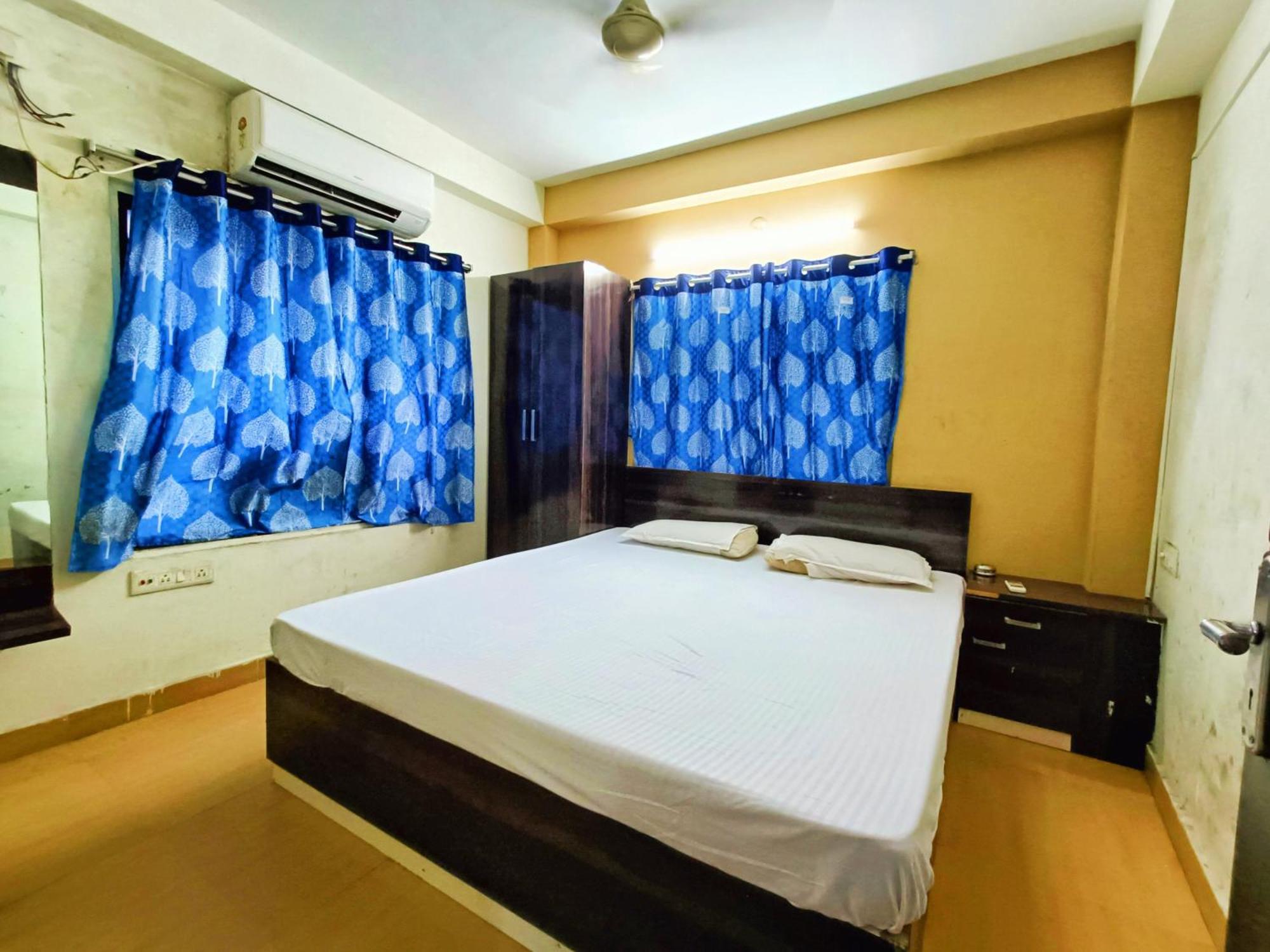 Rest Inn Hotel Newtown Road Near Tata Medical Calcutta Buitenkant foto