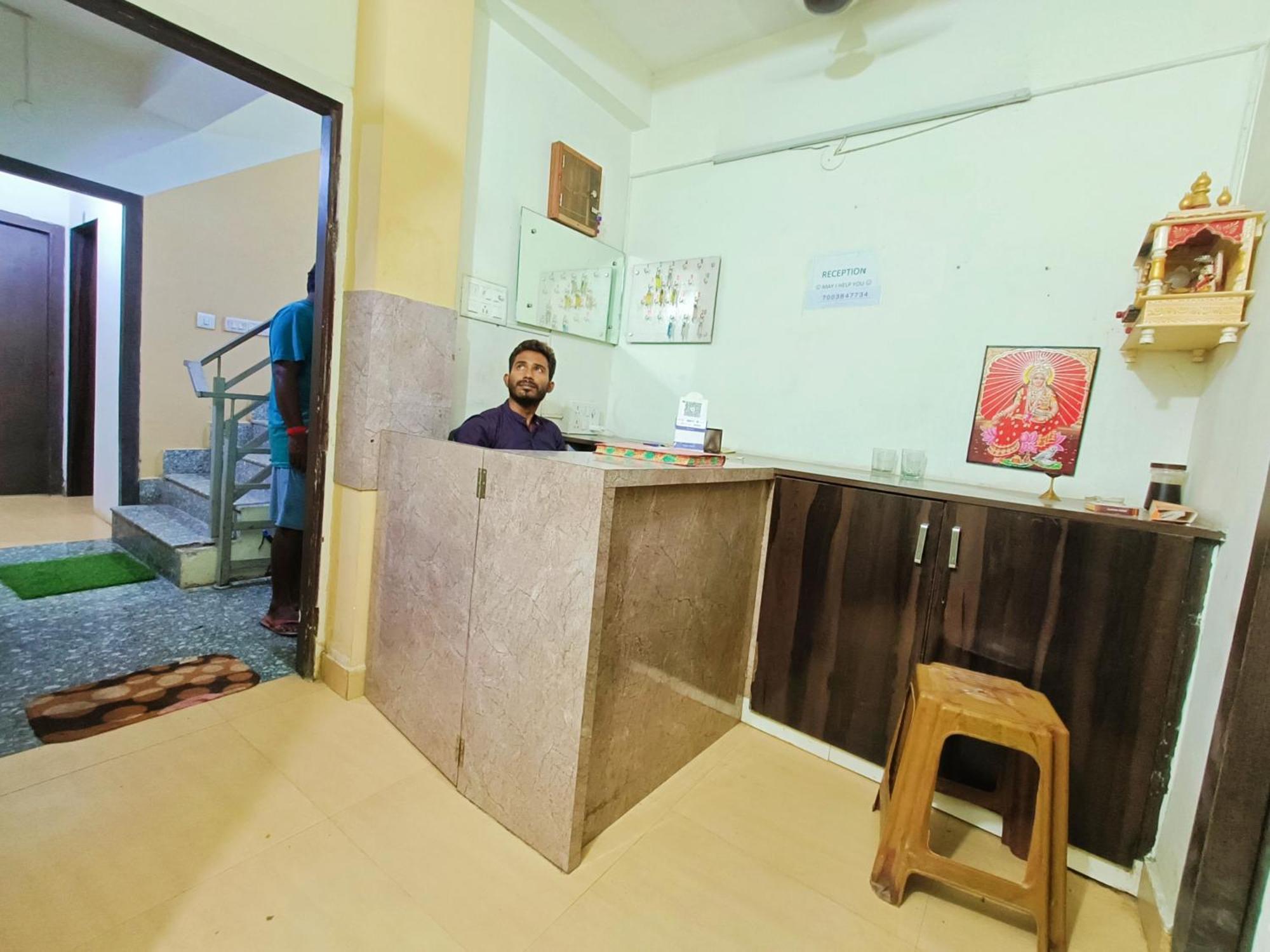Rest Inn Hotel Newtown Road Near Tata Medical Calcutta Buitenkant foto