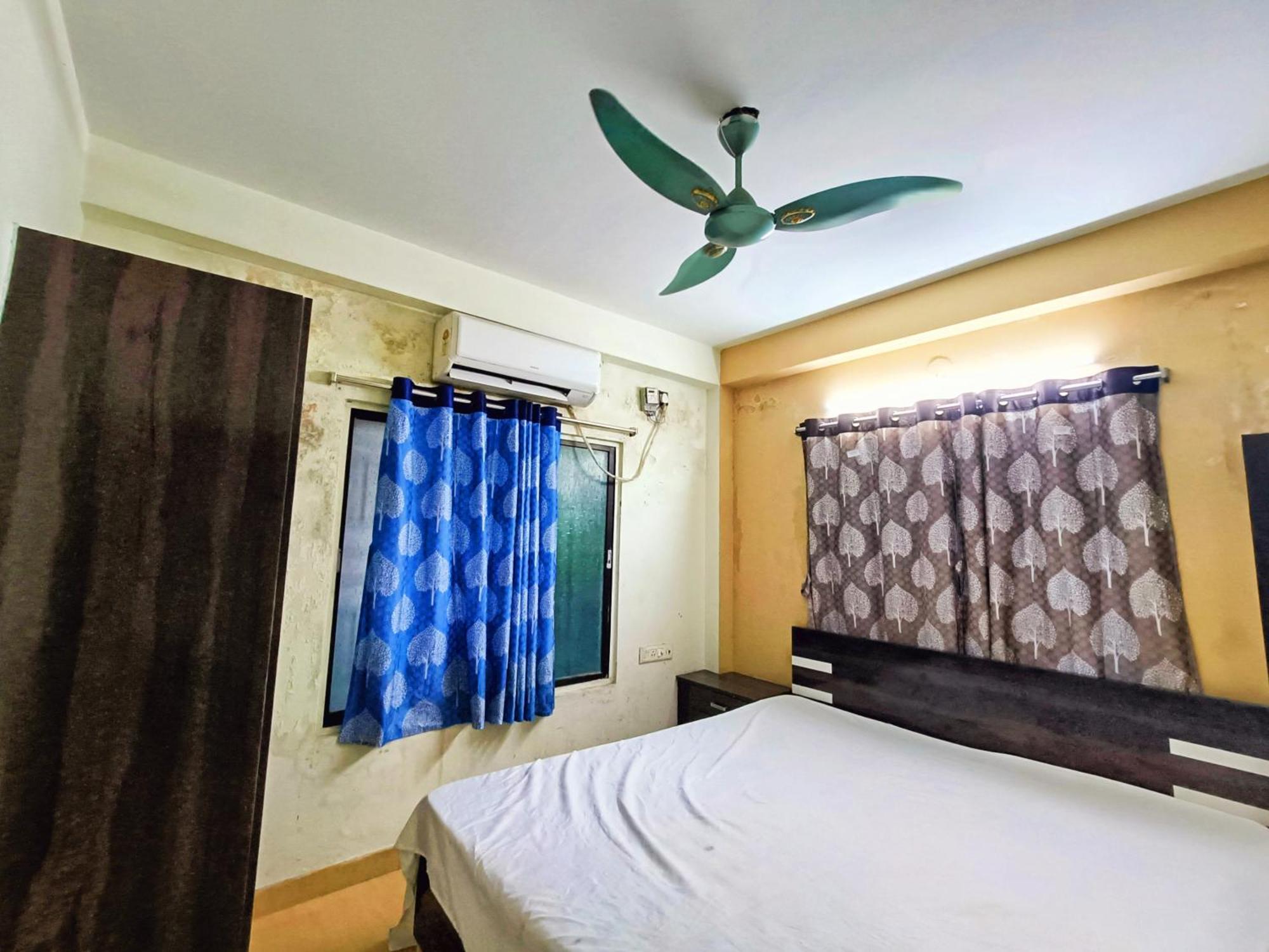 Rest Inn Hotel Newtown Road Near Tata Medical Calcutta Buitenkant foto
