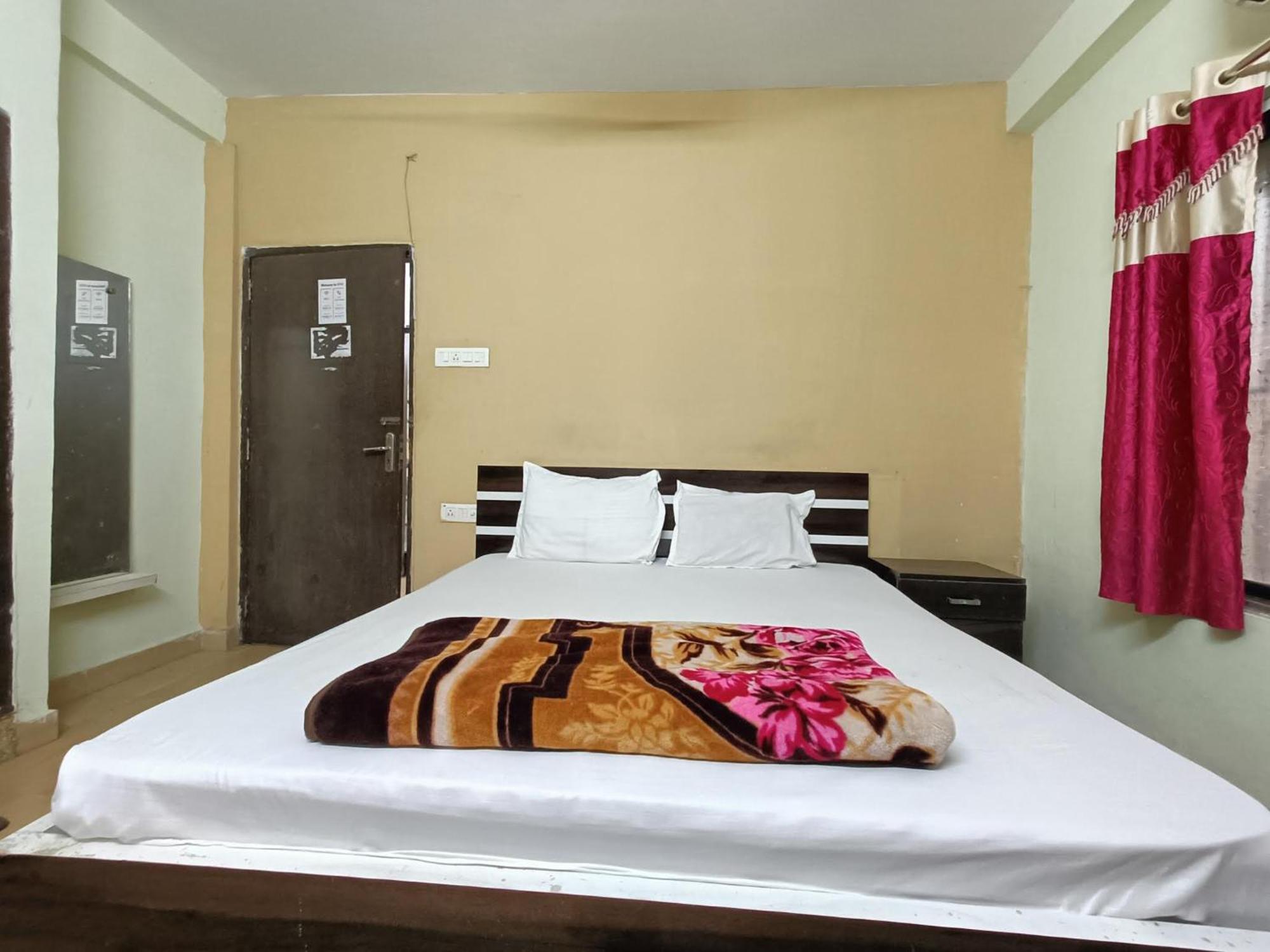 Rest Inn Hotel Newtown Road Near Tata Medical Calcutta Buitenkant foto