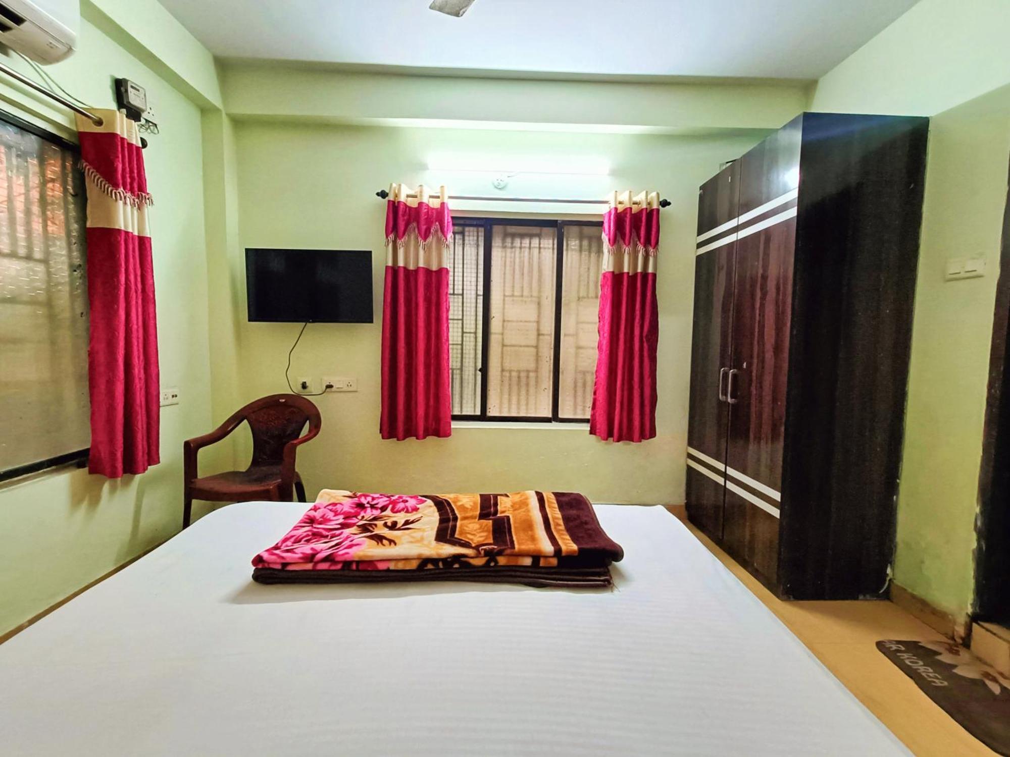 Rest Inn Hotel Newtown Road Near Tata Medical Calcutta Buitenkant foto
